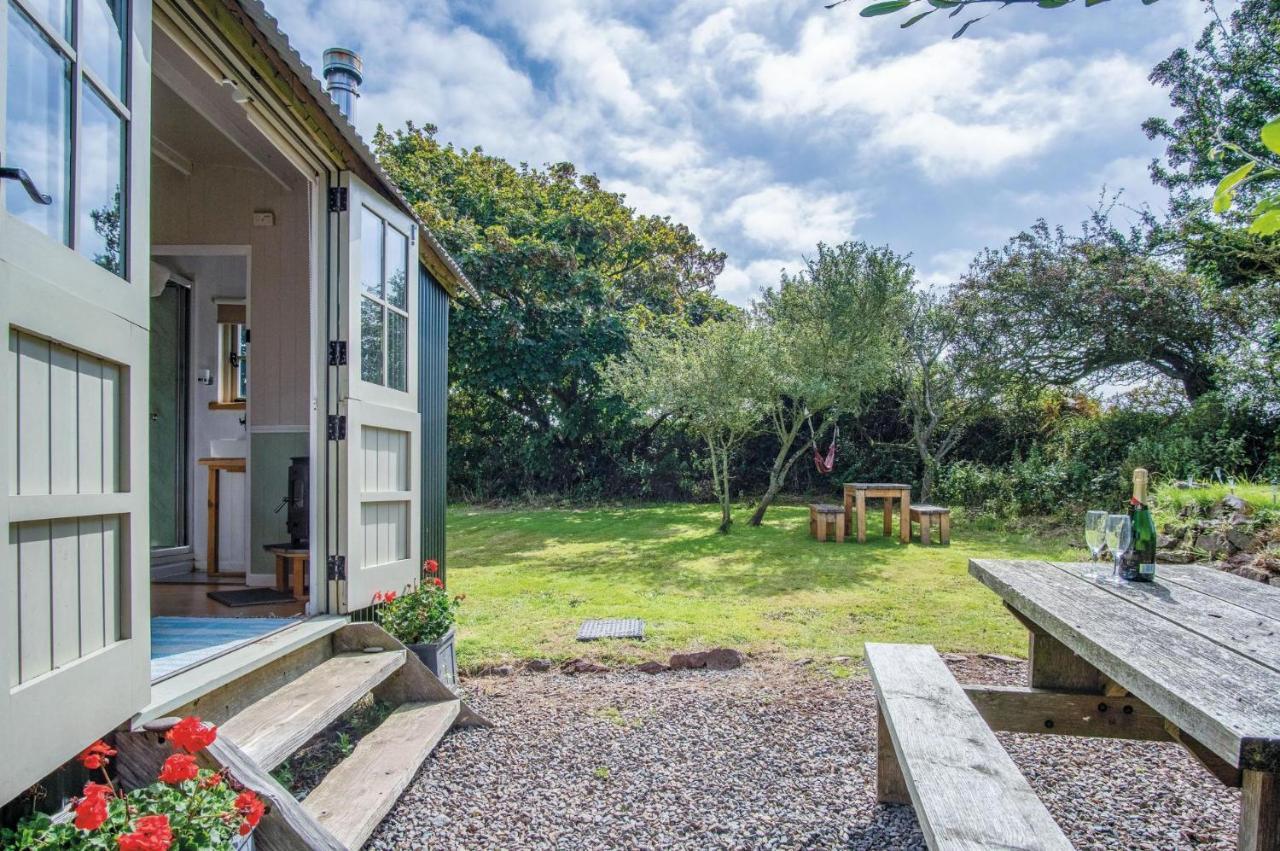 Haven View - 1 Bedroom Shepherds Hut - St Ishmaels Saint Ishmaels  Buitenkant foto