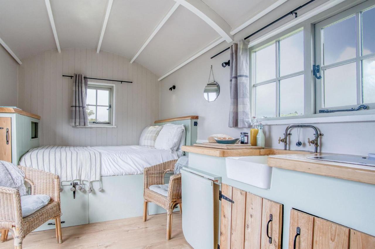 Haven View - 1 Bedroom Shepherds Hut - St Ishmaels Saint Ishmaels  Buitenkant foto
