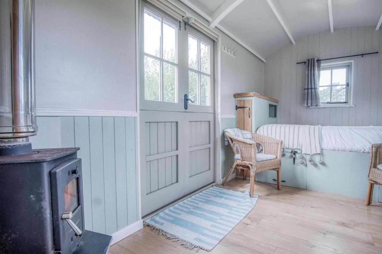Haven View - 1 Bedroom Shepherds Hut - St Ishmaels Saint Ishmaels  Buitenkant foto