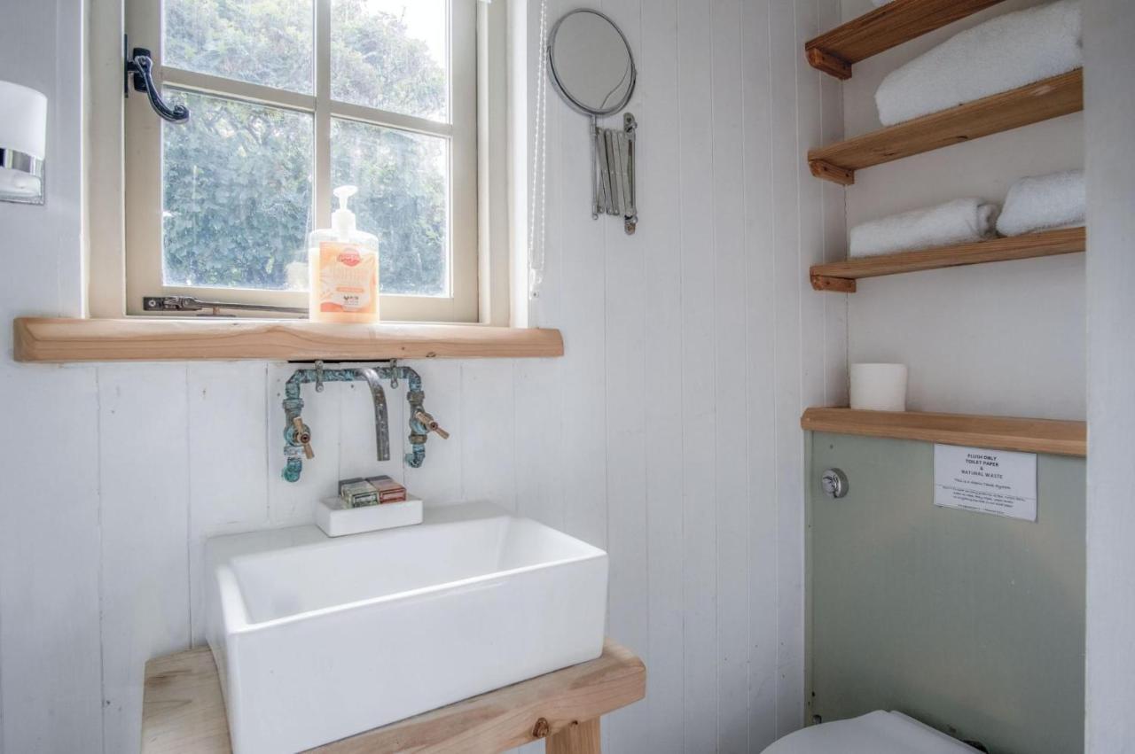 Haven View - 1 Bedroom Shepherds Hut - St Ishmaels Saint Ishmaels  Buitenkant foto